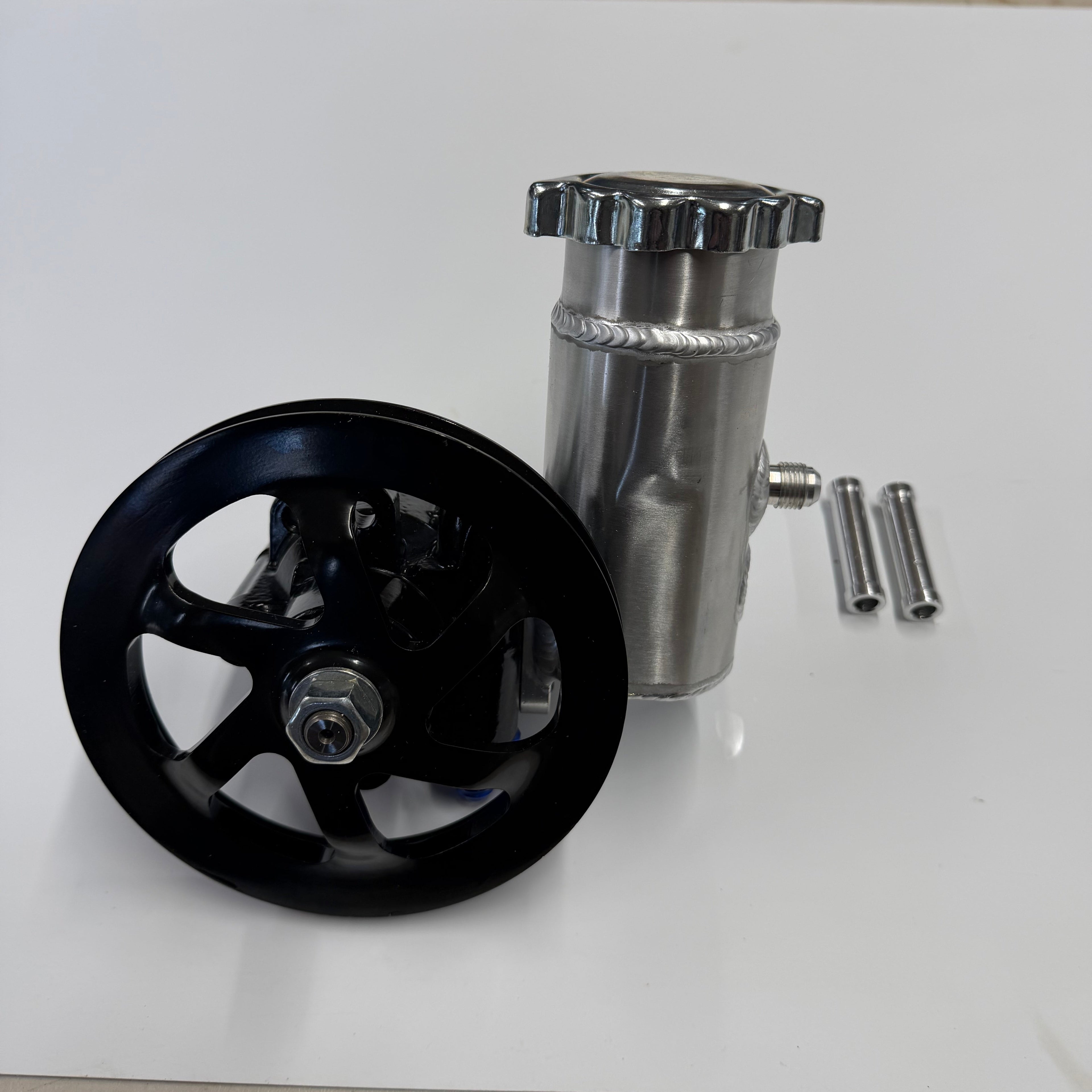 Racing Cast Iron Power Steering Pump With Aluminum 6'' V Belt Pulley and Aluminum Resevior