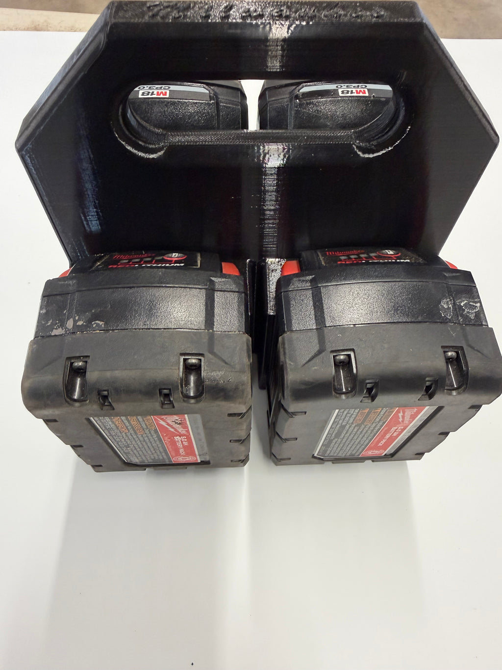 4-Pack M18 Battery Caddy – 3D Printed Dual Holder with Carry Handle (Compatible with Milwaukee M18 Batteries)
