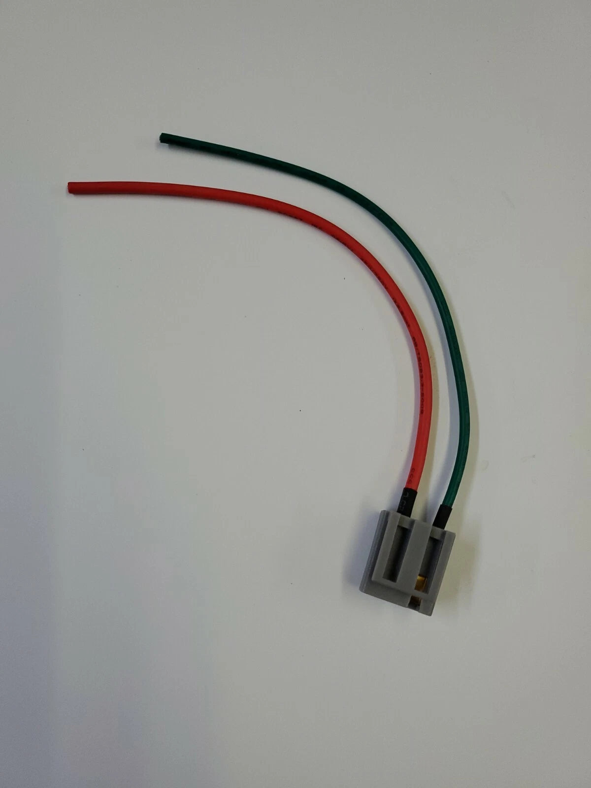 HEI Distributor Power Wire Harness Pigtail - Dual 12v and Tach Plug GM Connector