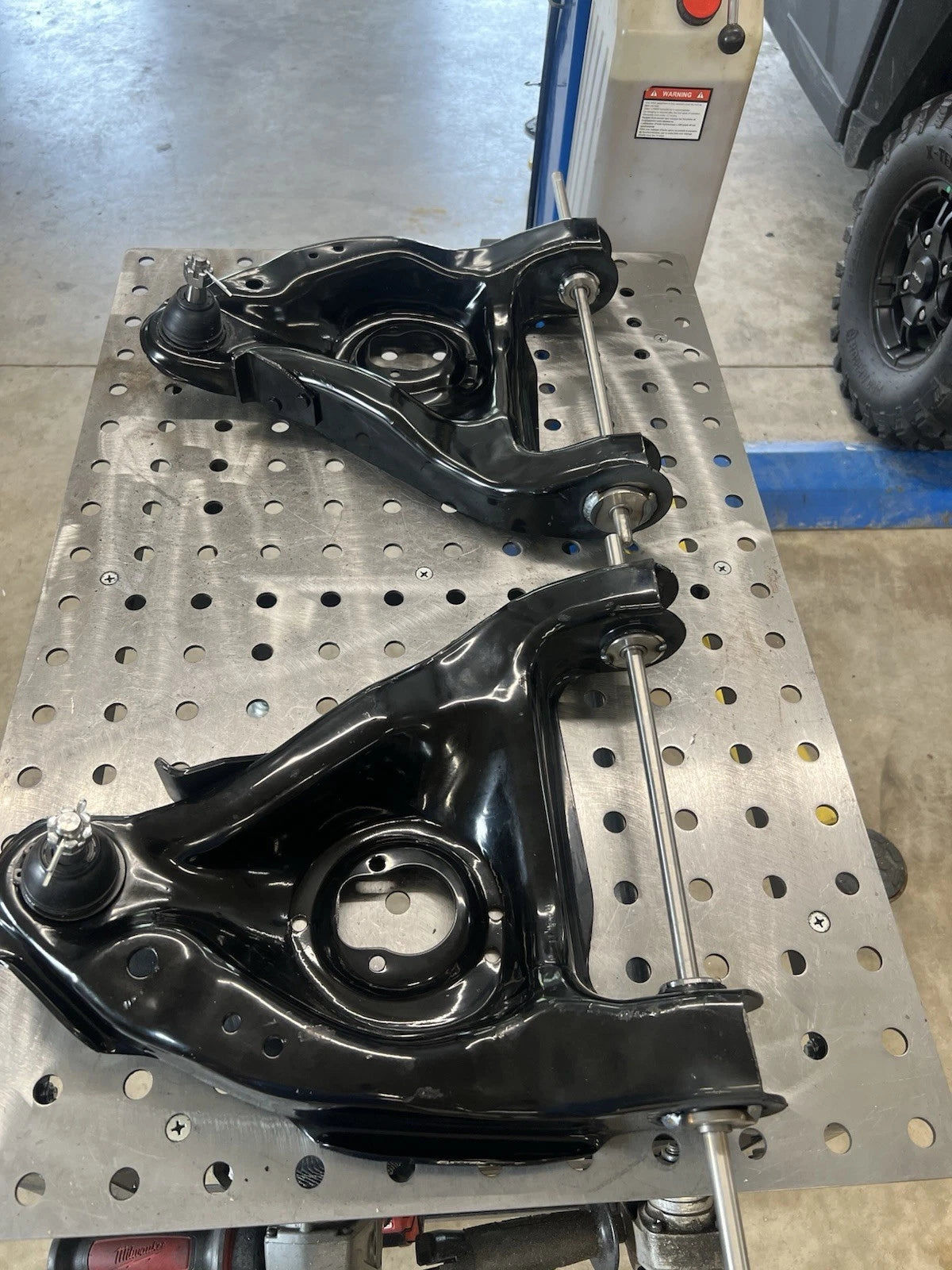 LOWER CONTROL ARMS Polyurethane BUSHINGS G-Body 78-88 MONTE CARLO Aligned